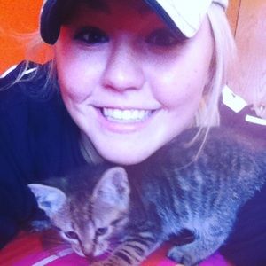 Meet your Posher, Lauren